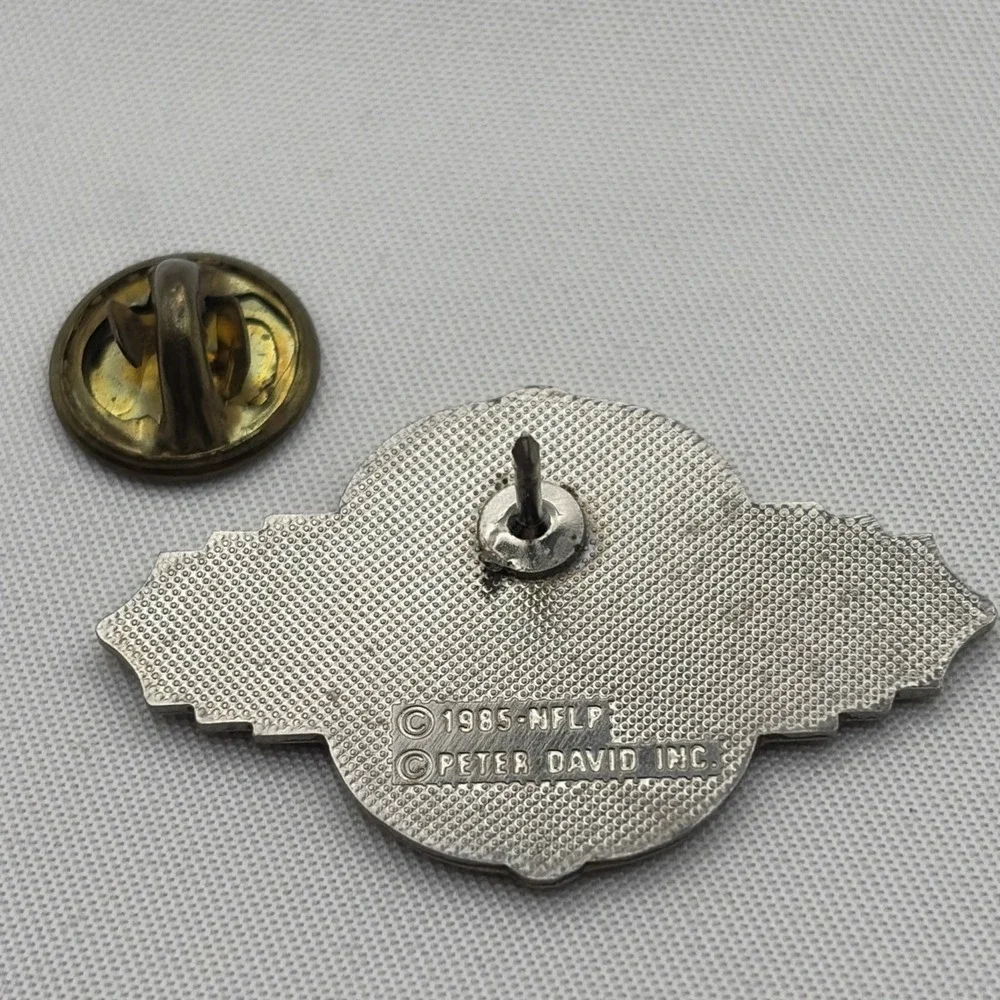 Super Bowl XIX Logo NFL Football Lapel Hat‎ Pin